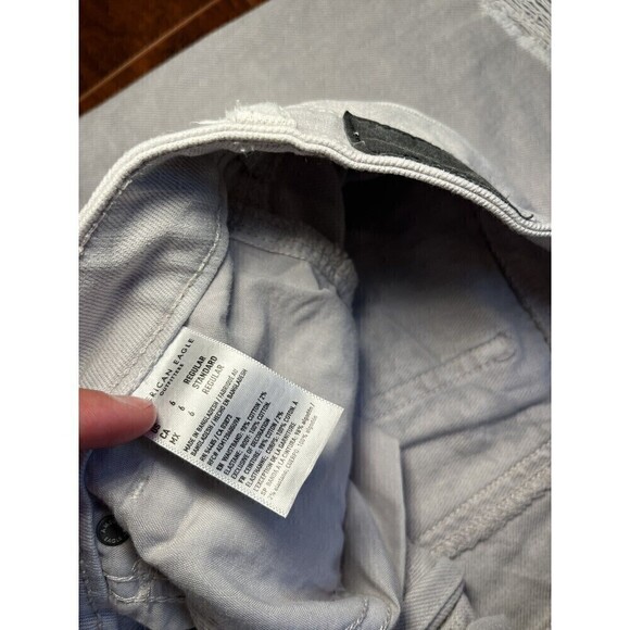 American Eagle Distressed Mom Jean Womens Sz 6 - Picture 4 of 9